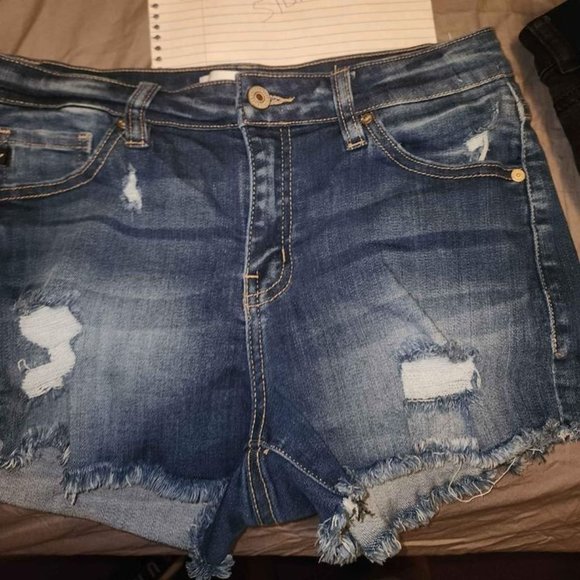Kancan Shorts Size Medium - Picture 2 of 3